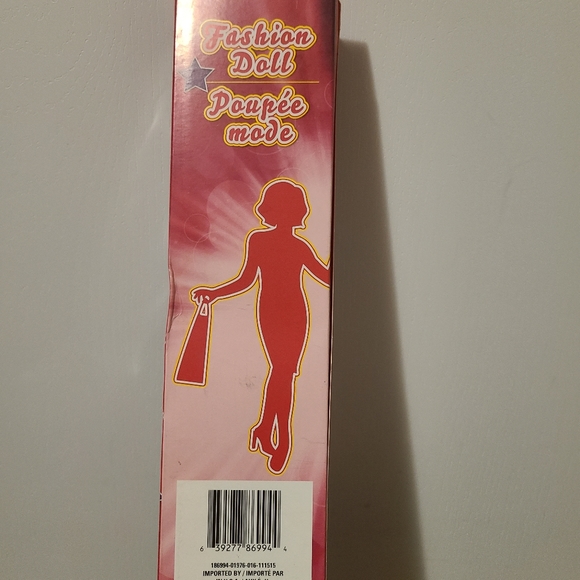 Fashion Doll - Picture 2 of 2